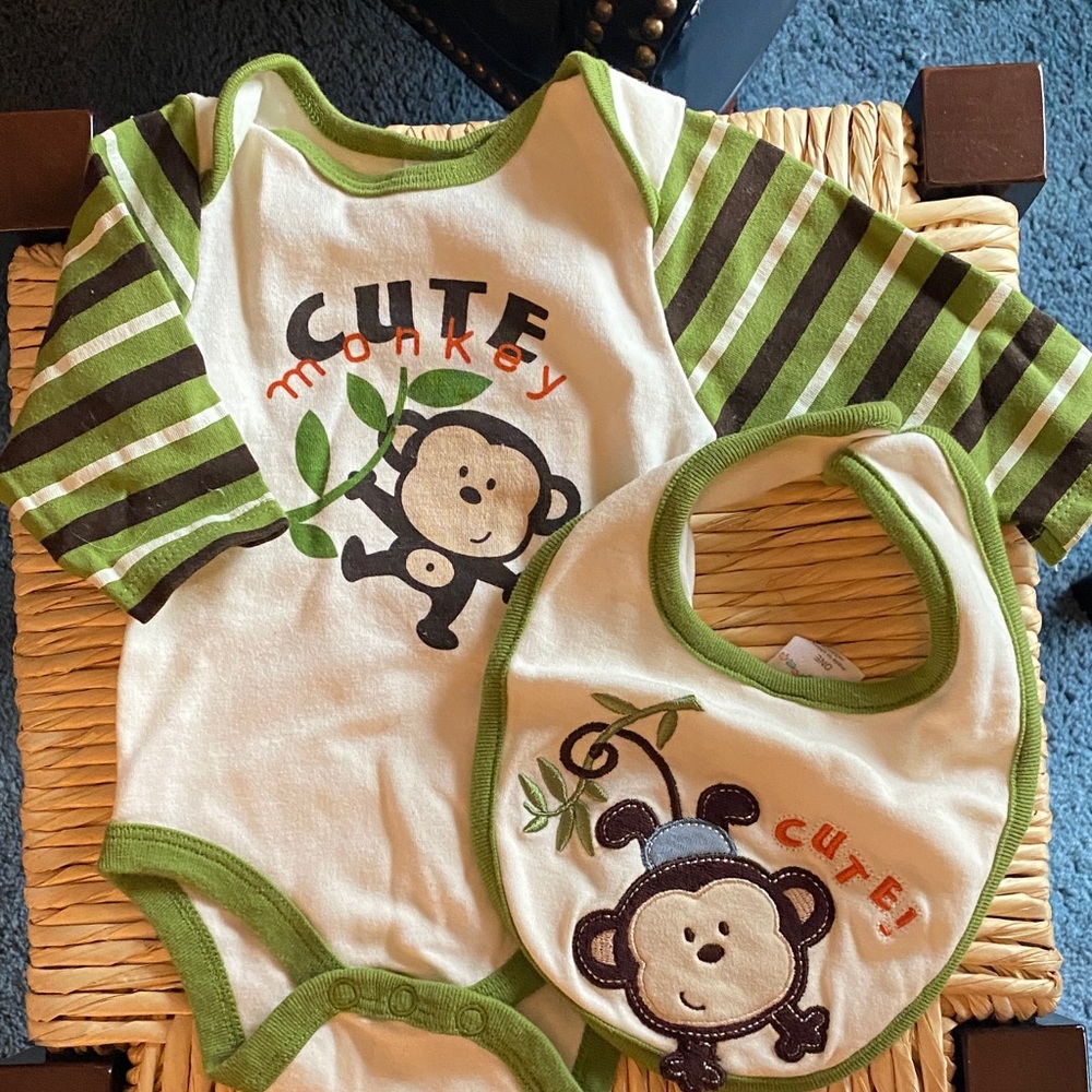 Starting Out Green and White Monkey Bodysuit Set